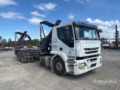 2011 Iveco Stralis ATi 360 Side Loading Camion conteneur