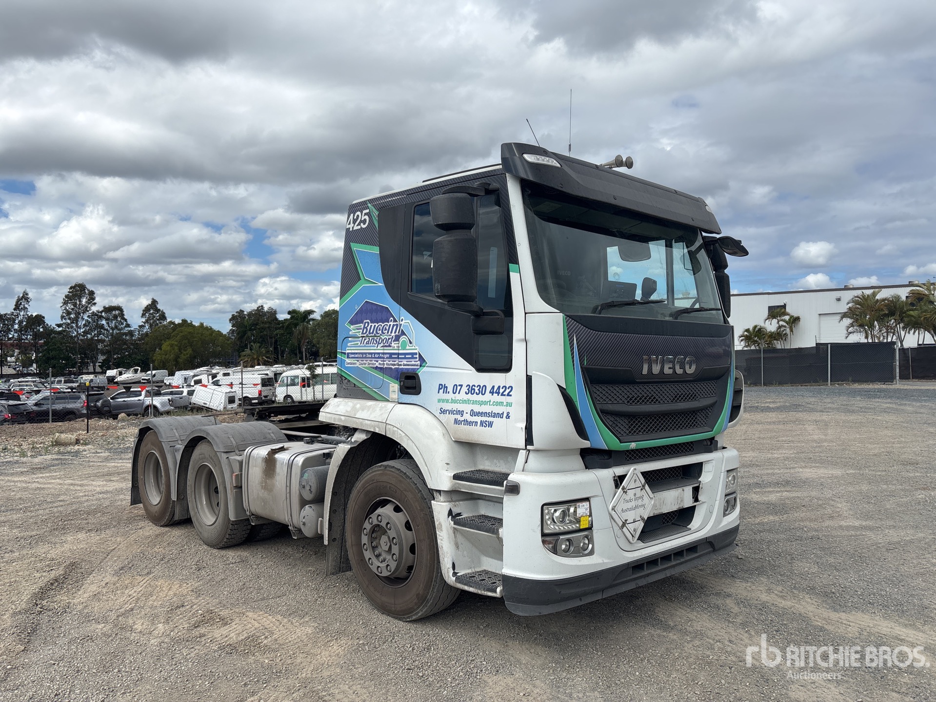 2015 Iveco Stralis 6x4 Ciągnik siodłowy T/A z kabiną sypialną