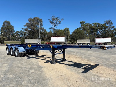 2013 Krueger 12.2 m Tri/A Containerchassis