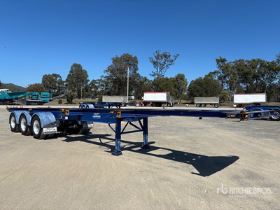 2015 Krueger 12.1 m Tri/A Container Trailer