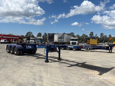 2007 CIMC 12.2 m Tri/A B-Double Lead Container Trailer