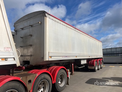 2013 MaxiTrans Tri/A End Dump Trailer
