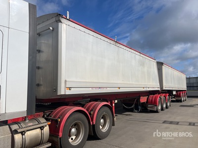 2013 MaxiTrans Tri/A End Dump Trailer
