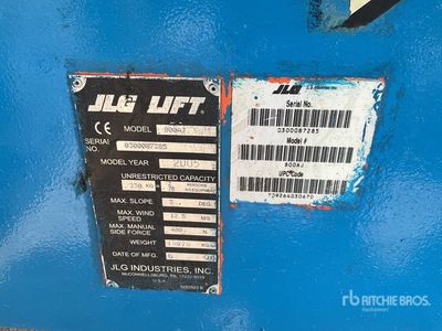 2005 JLG 800AJ 4WD Diesel Articulating Boom Lift