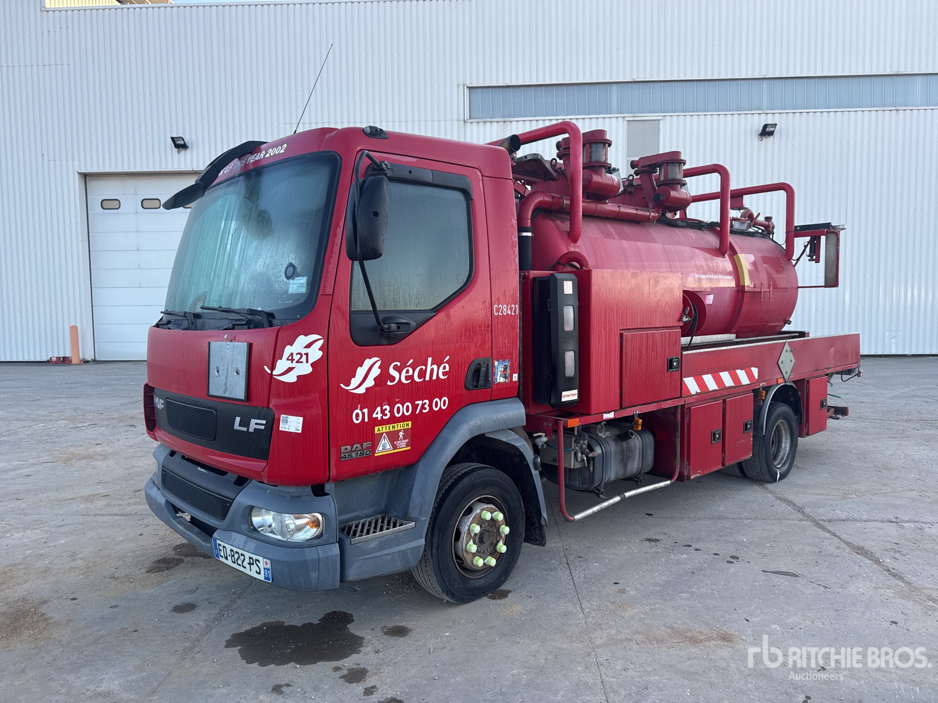 2002 Huber on 2002 DAF LF 45.180 4x2 Saugbagger-Lkw