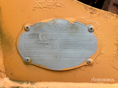 2000 Hyundai HL740-3 Wheel Loader
