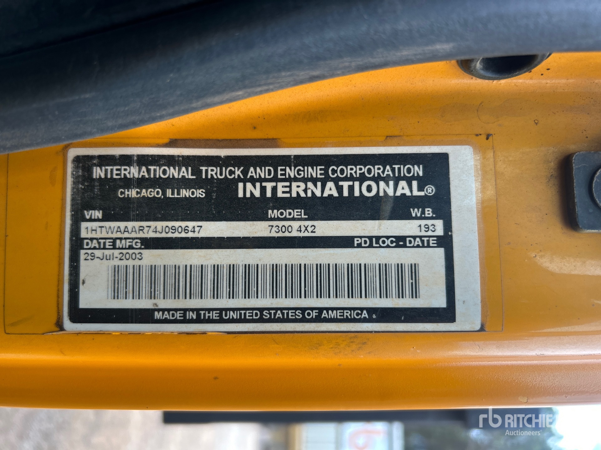 2004 International 7300 4x2 Snow Plow Truck