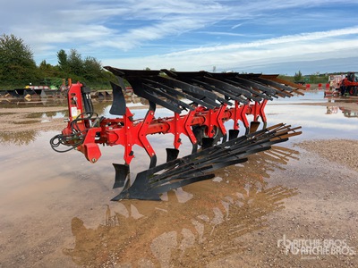 2017 Gregoire Besson RCW4 5/170/100 3-Point 5 Bottom Charrue Reversible Plow