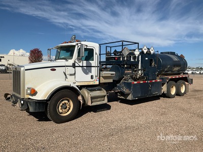 2010 Peterbilt 365 6x4 Hot Oil Truck
