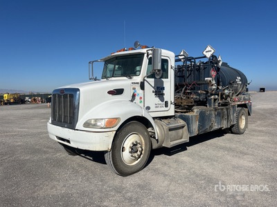 2014 Peterbilt 337 4x2 Treater Truck