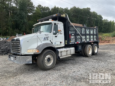 2015 Mack GU813 6x4 3-Achs Kipper-Lkw