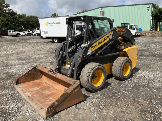 2015 New Holland L223