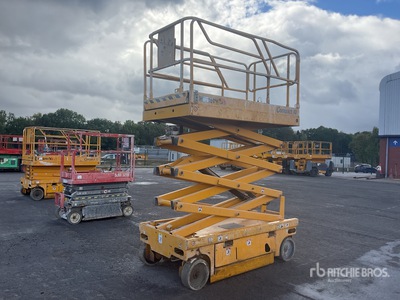 2006 Haulotte Compact 10 Electric Scissor Lift