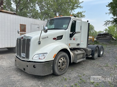 2013 Peterbilt 579 6x4 Day Cab Truck Tractor