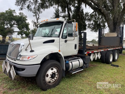 2016 International 7400 6x4 Cylinder Pallet Flatbed Truck