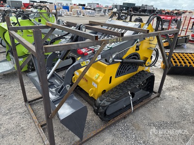 2025 STARVOX SV-480 Mini Compact Track Loader (Unused)