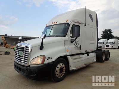 2011 Freightliner Cascadia 125 6x4 T/A Sleeper Truck Tractor