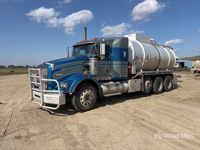 2013 Kenworth T800 4900 gal 8x4 Autobotte
