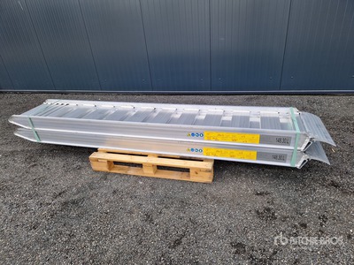 Quantity of (2) 2025 C.L.M 148.30L Aluminium Loading Ramps (Unused)