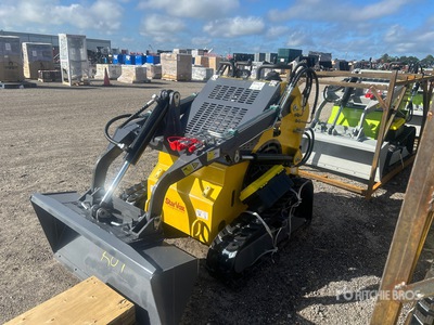 2025 STARVOX SV-480 Mini Compact Track Loader (Unused)