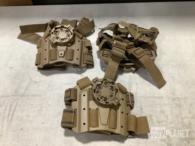 (32) Pistol Holster Carriers