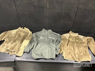 (22) Cold Weather Jackets & (1) Extreme Cold Weather Parka Liner