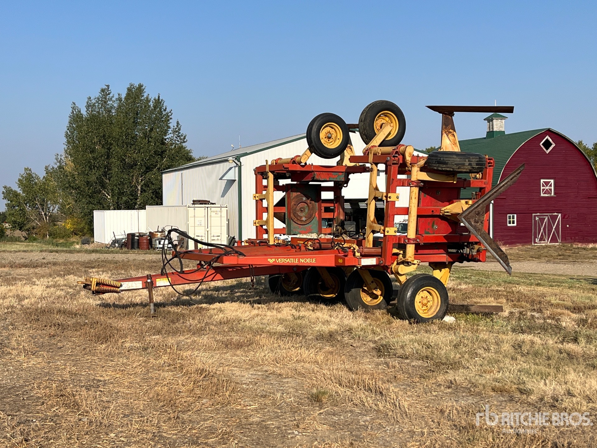1983 Versatile Noble 7522 30 ft Blade