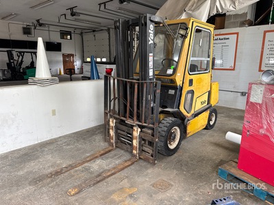 Yale GLP050RFNUAE084LPS 5000 lb Pneumatic Tire Forklift
