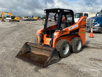 Gehl R150 شاحنة جرافة