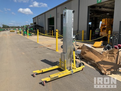 2022 Sumner 2124 Material Hoist