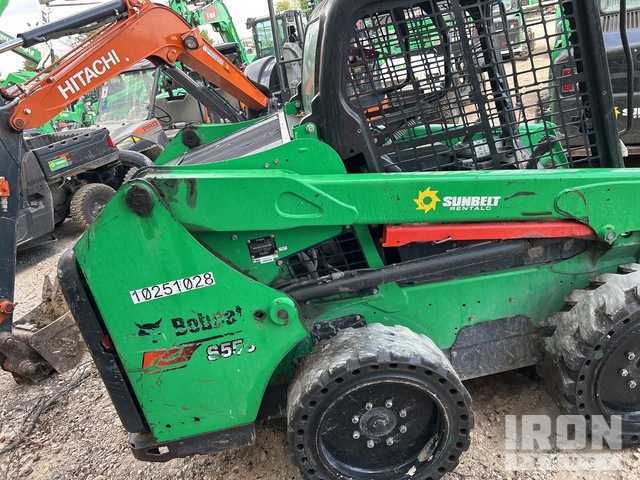 MINI CARGADOR SOBRE RUEDAS 2020 BOBCAT LOADER