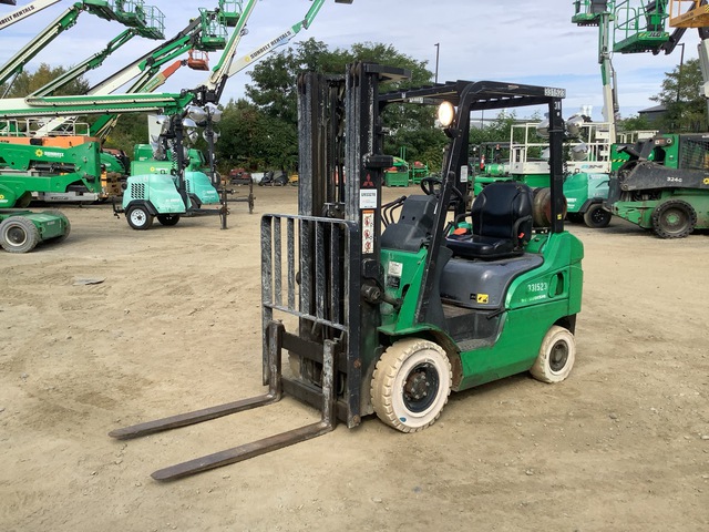 2011 Mitsubishi FG18N