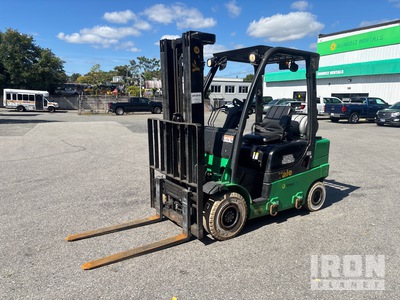 2016 Yale GTP050LXNDAE087 4750 lb Pneumatic Tire Forklift