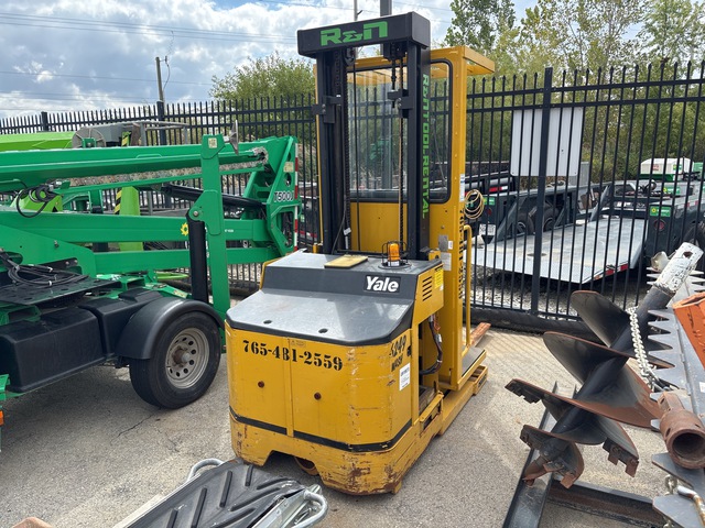 2016 Yale OS030BEN36TE105 Order Picker (Inoperable) 2016 Yale OS030BEN36TE105 Order Picker (Inoperable)