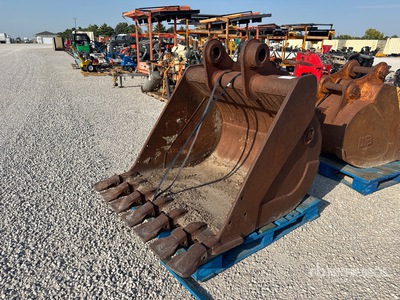 48 in Digging Excavator Bucket