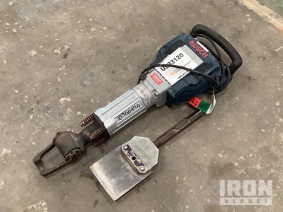 2022 Bosch GSH16-28 Electric Demolition Breaker