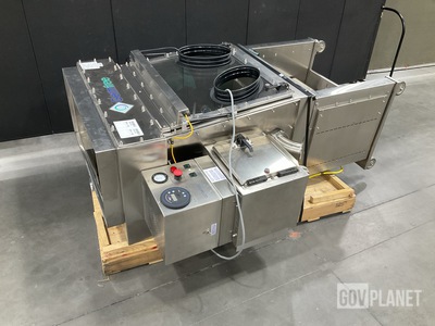 Germfree LFGI-3USP Laminar Safety Cabinet