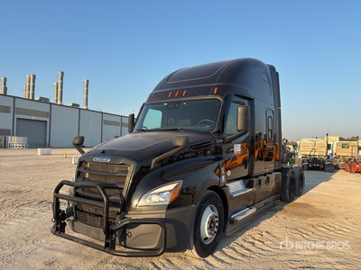 2021 Freightliner Cascadia 126 6x4 T/A Sleeper Truck Tractor