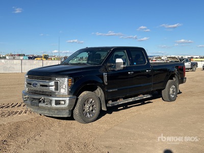 2018 Ford F-250 XLT 4x4 Crew Cab بيك اب