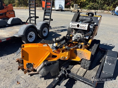 2020 Barreto E30SGB Tracked Stump Grinder w/2020 Barreto Trailer