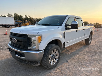 2017 Ford F-250 4x4 Crew Cab Pick-up