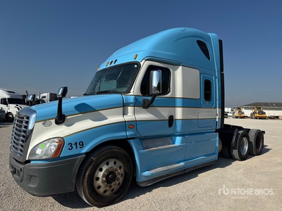 2015 Freightliner Cascadia 125 6x4 Ciągnik siodłowy T/A z kabiną sypialną