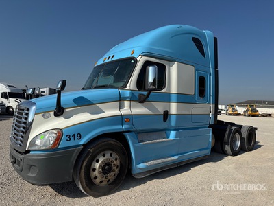 2015 Freightliner Cascadia 125 6x4 تراكتور شاحنة كابينة النوم (ثنائية المحور)