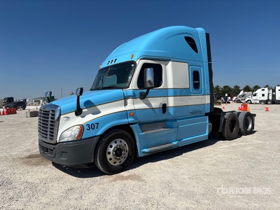 2014 Freightliner Cascadia 125 6x4 T/A Sleeper Truck Tractor