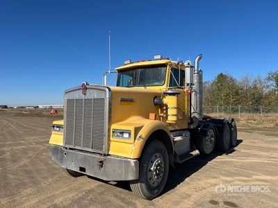 1983 Kenworth W900 8x4 Tri/A Day Cab Truck Tractor