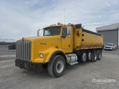 2005 Kenworth T800 10x4 شاحنة قلابة /أربع محاور