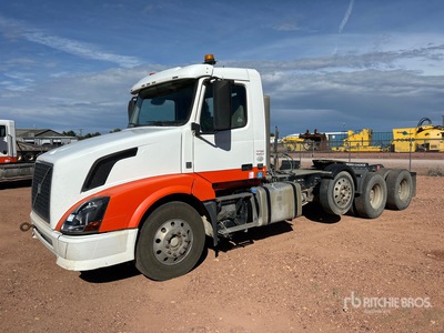 2015 Volvo VNL84T300 8x4 Tri/A Day Cab Truck Tractor
