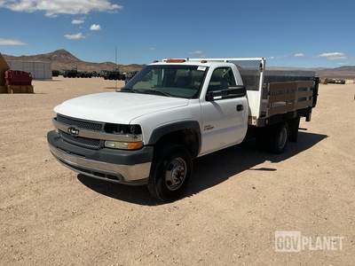 2002 Chevrolet Silverado 3500 Flatbed Truck