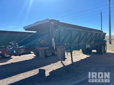 1992 Red River LB234 T/A Live Bottom Trailer