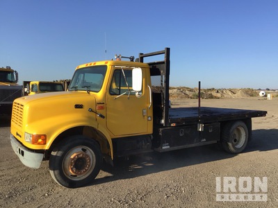 1996 International 4700 4x2 4X2 Camión Caja Abierta
